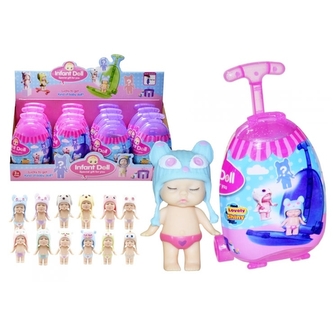 Panenka v kufříku s doplňky