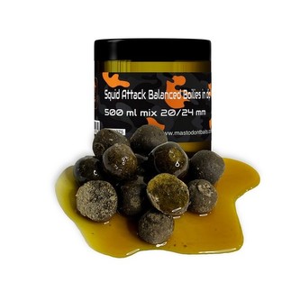 Squid Attack Balanced Boilies in dip 500ml mix 20/24mm