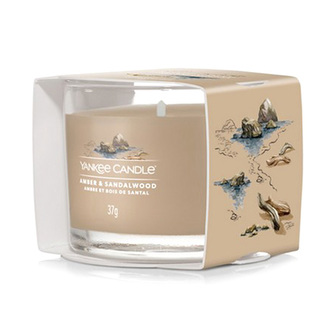 Votivní svíčka Yankee Candle, Ambra a santalové dřevo, 37 g