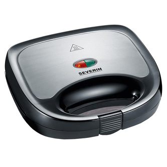 Sendvičovač Severin, SA 2969, trojúhelníkové plochy, izolovaný plášť a rukojeť, desky s nepřilnavým povrchem, fixně nastavený regulátor teploty, 600 W
