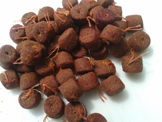 Peletkáče Red česnek Red Scopex