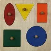 5 geometrických tvarů na desce