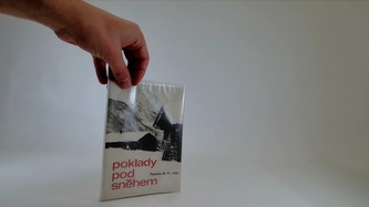 poklady pod sněhem