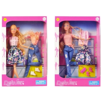 Panenka s oblečením a doplňky