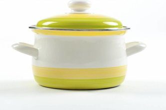 Smaltovaný hrnec Countryside, průměr 18 cm, objem 2,8 litrů - Belis