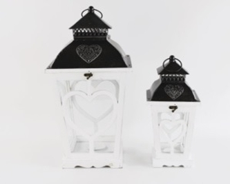 Dřevěná lucerna bílá se srdíčky sada 2 ks