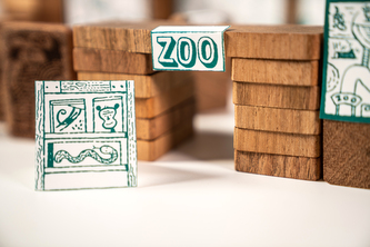 DWOOD Zvířata v ZOO 14 dílů - doplněk k dřevěné stavebnici s příběhem