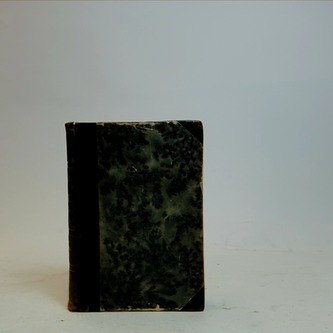 Domek v polední ulici