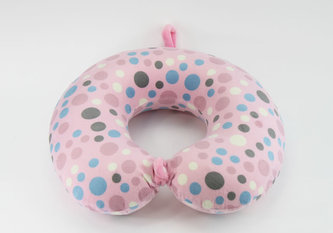 Cestovní polštář s paměťovou pěnou Puntíky - Polštáře