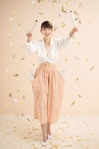 Házecí konfety v tubě zlaté a bílé - 35 cm