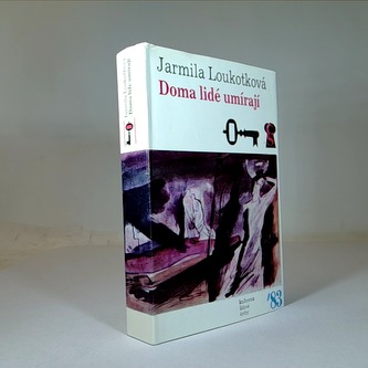 Doma lidé umírají