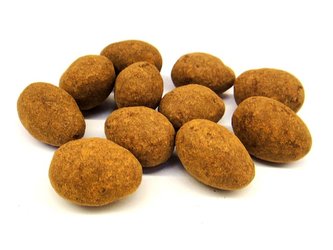 Mandle v mléčné čokoládě a skořici, balení 1 kg