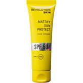 Revolution Skincare Krém na obličej SPF 50 Mattify Sun Protect (Face Cream) 50 ml woman