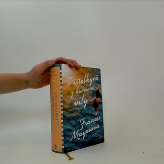 Přítelkyně z kamenné vily