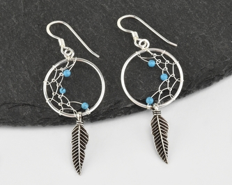 Stříbrné visací náušnice, půl Lapač snů - modrý kamínek