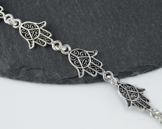 Stříbrný náramek Hamsa - delší