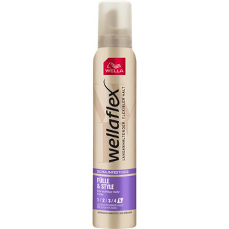 Wellaflex pěnové tužidlo Full&style (ultra silné 5) 200 ml