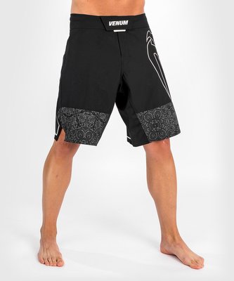 MMA šortky Venum Light 4.0 černo-bílá XXL