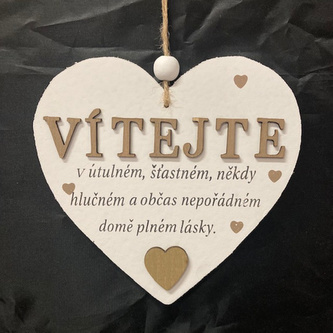 Cedulka Vítejte v domě plném lásky