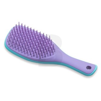 Vlasová kosmetika  v naší nabídce nese jména těch nejslavnějších kadeřnických značek. Doplňky značky Tangle Teezer z kolekce Wet Detangler Mini byly vytvořeny speciálně pro ženy mající všechny typy vlasů.