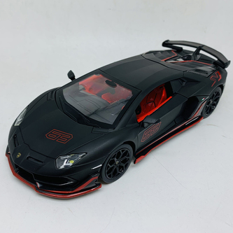 1:24 Lamborghini Aventador SVJ