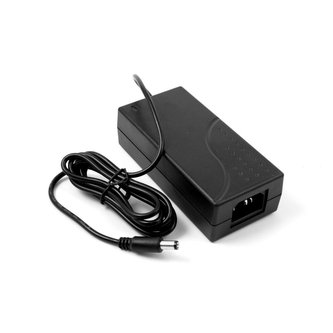 Spínaný síťový napájecí adaptér 64W, 12V/5,4A DC, souosý konektor 5,5/2,1mm, vnitřní plus, stabilizovaný