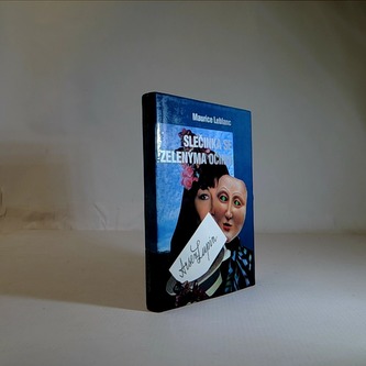 Slečinka se zelenýma očima