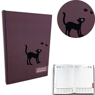 Kalendarz 2024 A5 dzienny sb/nd osobno Kot śliwka