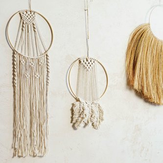 Závěsná dekorace Macramé | TULIA |  30x47 cm | SS22 994450 Homla