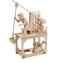 Dřevěná mechanická stavebnice při jejíž kompletaci se můžte seznámit se základními principy mechaniky.