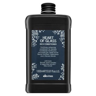 Vlasová kosmetika  v naší nabídce nese jména těch nejslavnějších kadeřnických značek. Kondicionéry značky Davines z kolekce Heart Of Glass byly vytvořeny pro blond vlasy speciálně pro ženy. Tento kadeřnický zázrak má objem 1000 ml.