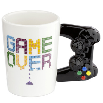 Hrnek s tvarovanou rukojetí 'Game Over'