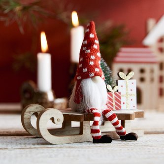 Vánoční skřítek | SISTO | dřevěný skřítek na saních | 16x17 cm | 867090 Homla
