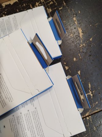 Amazon New Kindle 2022 16GB černý (bez reklamy) - poškozený obal