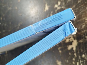 Amazon New Kindle 2022 16GB modrý (bez reklamy) - poškozený obal