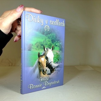 Dívky v sedle - Hříbě