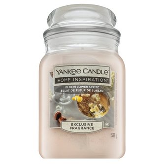 Vonná svíčka Yankee Candle z kolekce  provoní váš domov až na hodin. Tato citrusová vůně vám zpříjemní každý den!