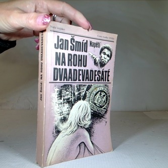 Na rohu Dvadevadesáté