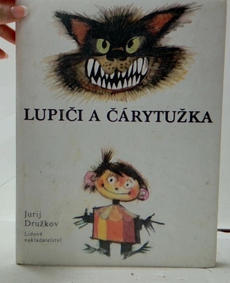 Lupiči a čárytužka