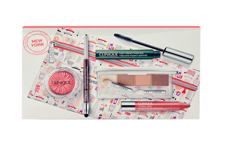 Clinique All About Shadow All About Shadow Quad 4,8 g + Quickliner For Eyes Intense 28 g + High Impact Mascara 7 ml + Cheek Pop 3,5 g + Chubby Stick Lip Colour Balm 3 g + Bag