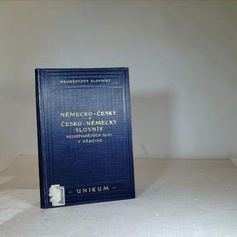 Německo-český a česko-německý slovník nejužívanějších slov v něm