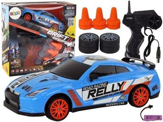 Autko sportowe R/C 1:24 wymienne koła czarne