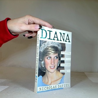 Diana - princezna a její manželské maléry