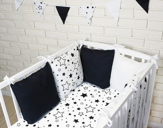 Polštářkový mantinel s povlečením - hvězdičky, černá/bílá,135x100 cm