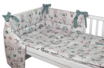 BABY NELLYS 3-dílná sada Mantinel s povlečením, Létající zvířátka, zelený; 120x90