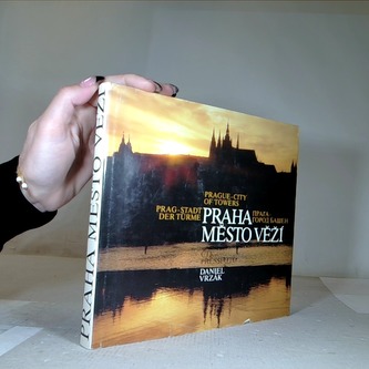 Praha město věží
