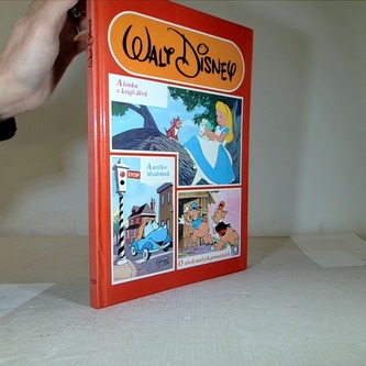 Alenka v kraji divů, Autíčko Modrásek, O třech malých prasátkách