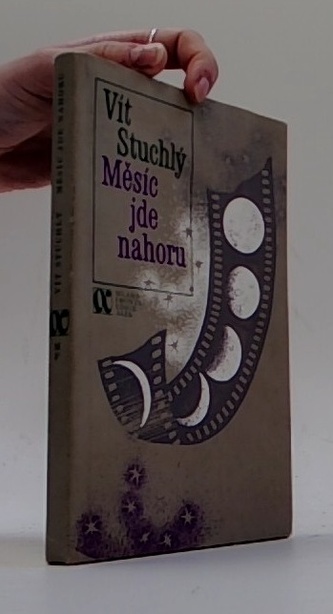 Měsíc jde nahoru