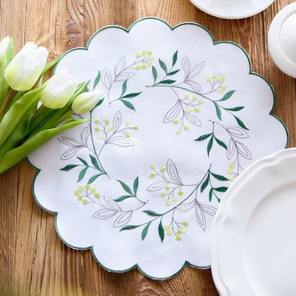 Kulatý ubrousek | EGGIS | s lemováním a věncem | 35x35 cm | 884615 Homla