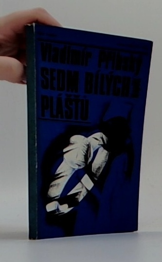 Sedm bílých plášťů